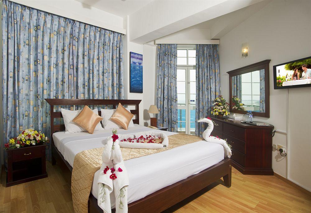 קולומבו Global Towers Hotel & Apartments מראה חיצוני תמונה