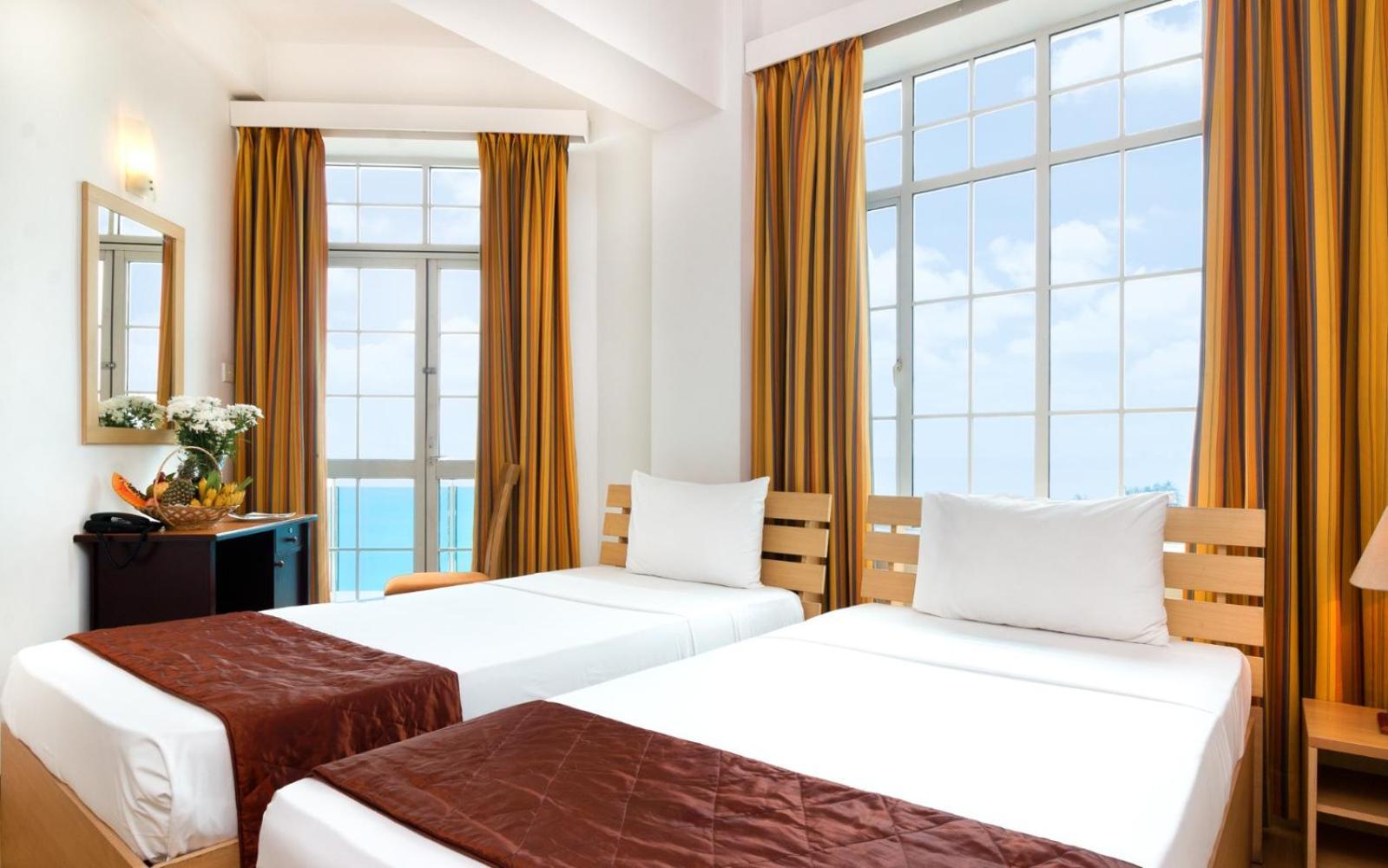 קולומבו Global Towers Hotel & Apartments מראה חיצוני תמונה