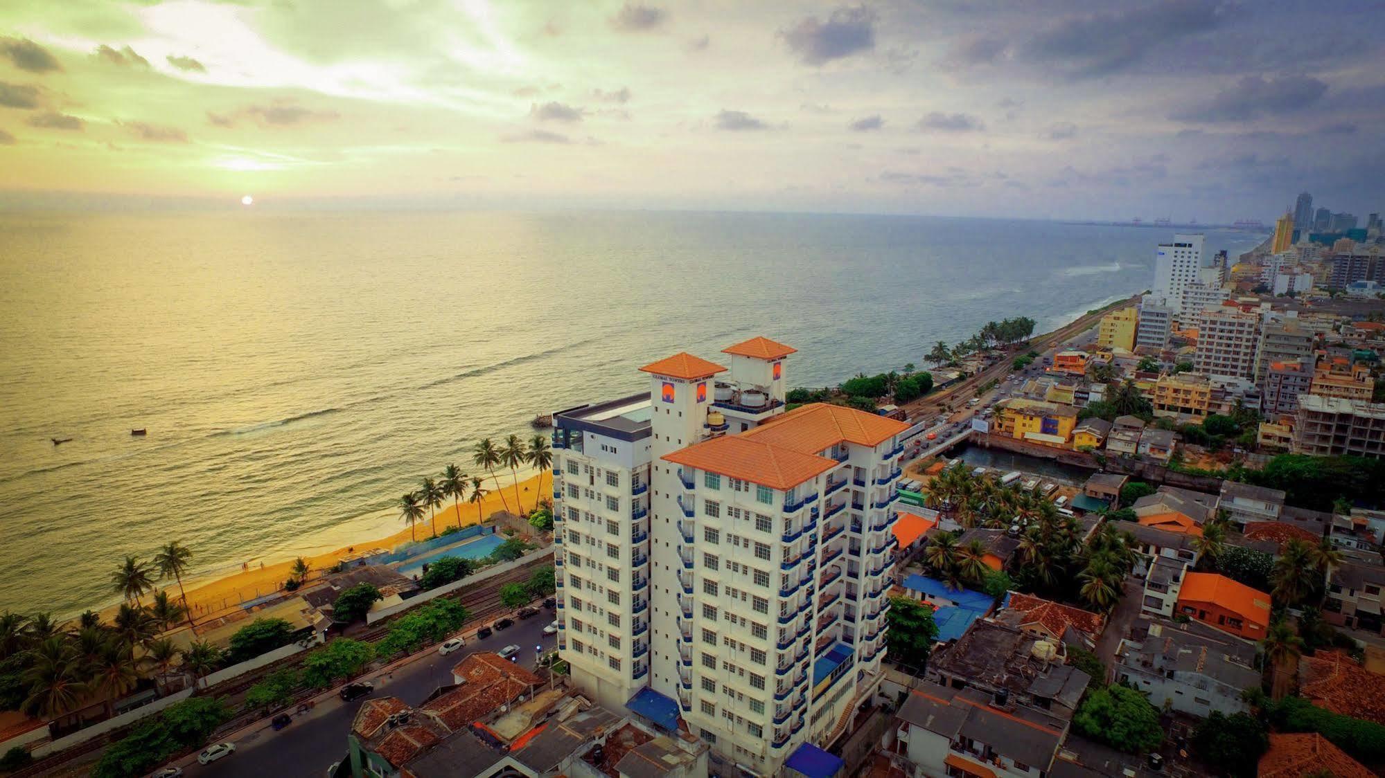 קולומבו Global Towers Hotel & Apartments מראה חיצוני תמונה