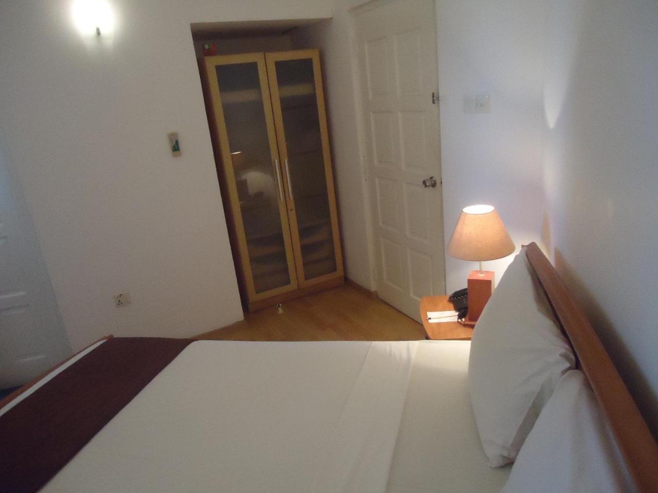 קולומבו Global Towers Hotel & Apartments מראה חיצוני תמונה